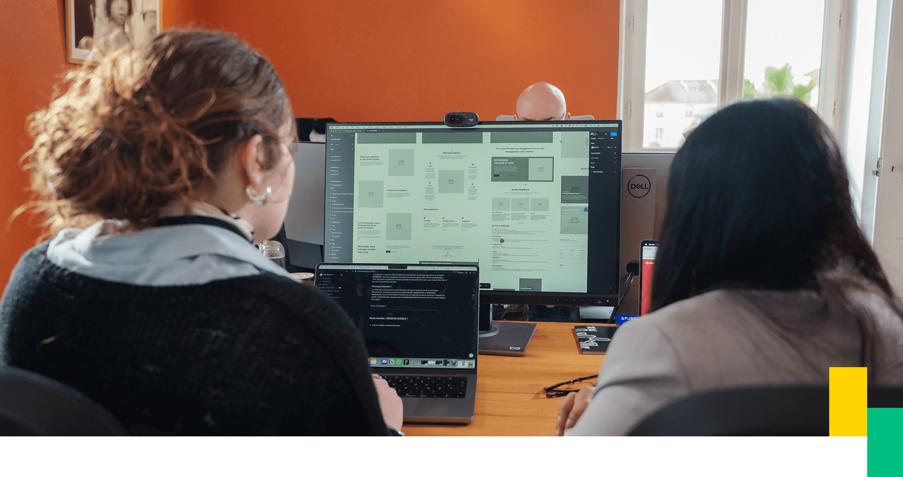 travail en duo sur le nouveau site Grain Blanc